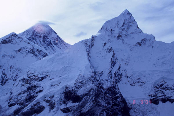 Everest 8848m Nepal / 5600m Kalapatar Dağının Zirvesinden Görünüş / Fotoğrafı: Mesut Süzer